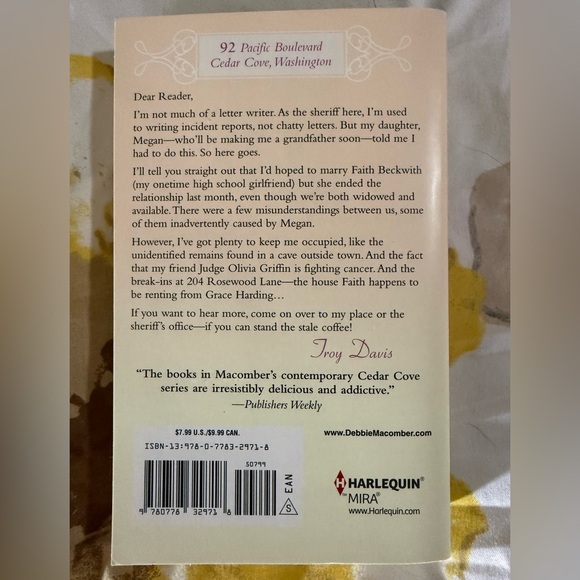 Debbie Macomber Cedar Cove Novel Set - Picture 2 of 5